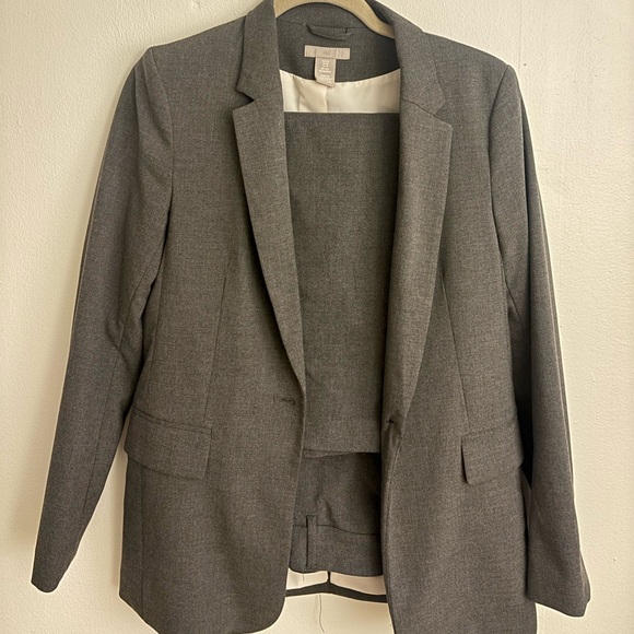 H&M dark gray pant suit - Picture 1 of 7